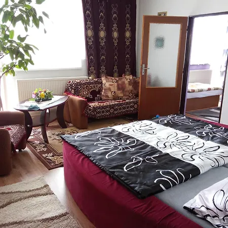 Privat U Ivana בית אירוח Štrba